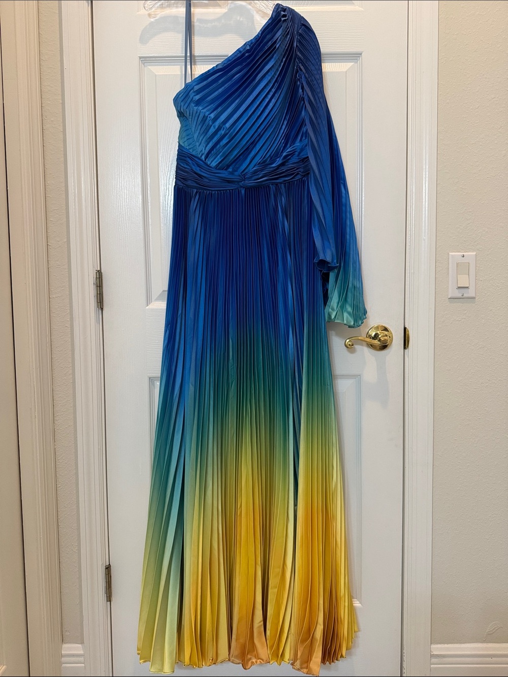 Mac Duggal 49903 Blue Pleated Charmeuse One Shoulder Ombre Gown Size 10 NWOT - Picture 8 of 13